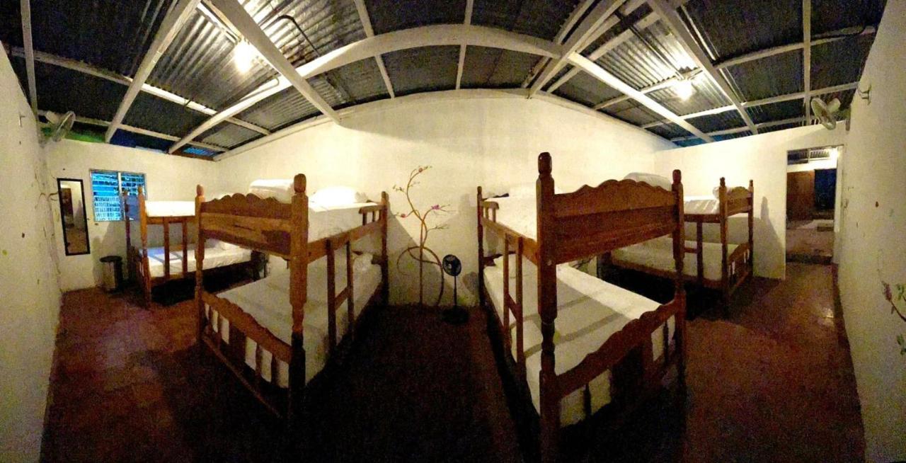 Mango Cafe And Hostel Сан-Хуан-дель-Сур Екстер'єр фото